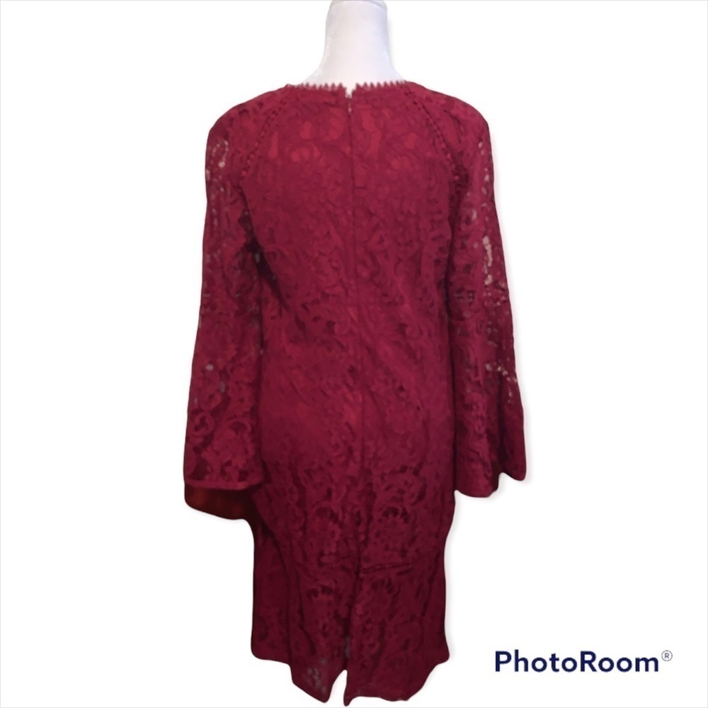 Isaac Mizrahi LIVE! Burgundy Macrame Lace Sheath Dress‎ Bell Sleeves Size 6 - Picture 3 of 7